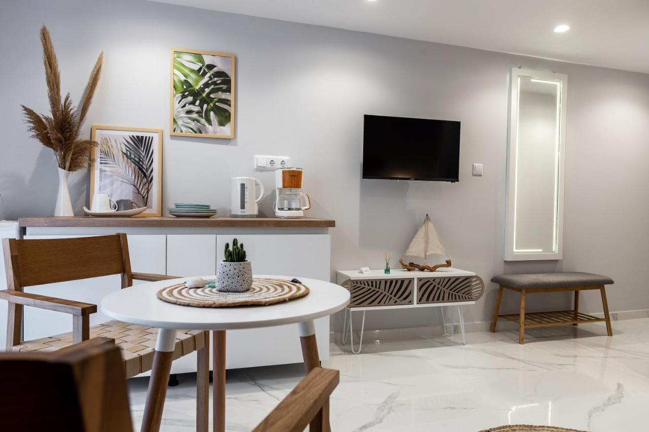 Ammos Suites Ierapetra  Bagian luar foto